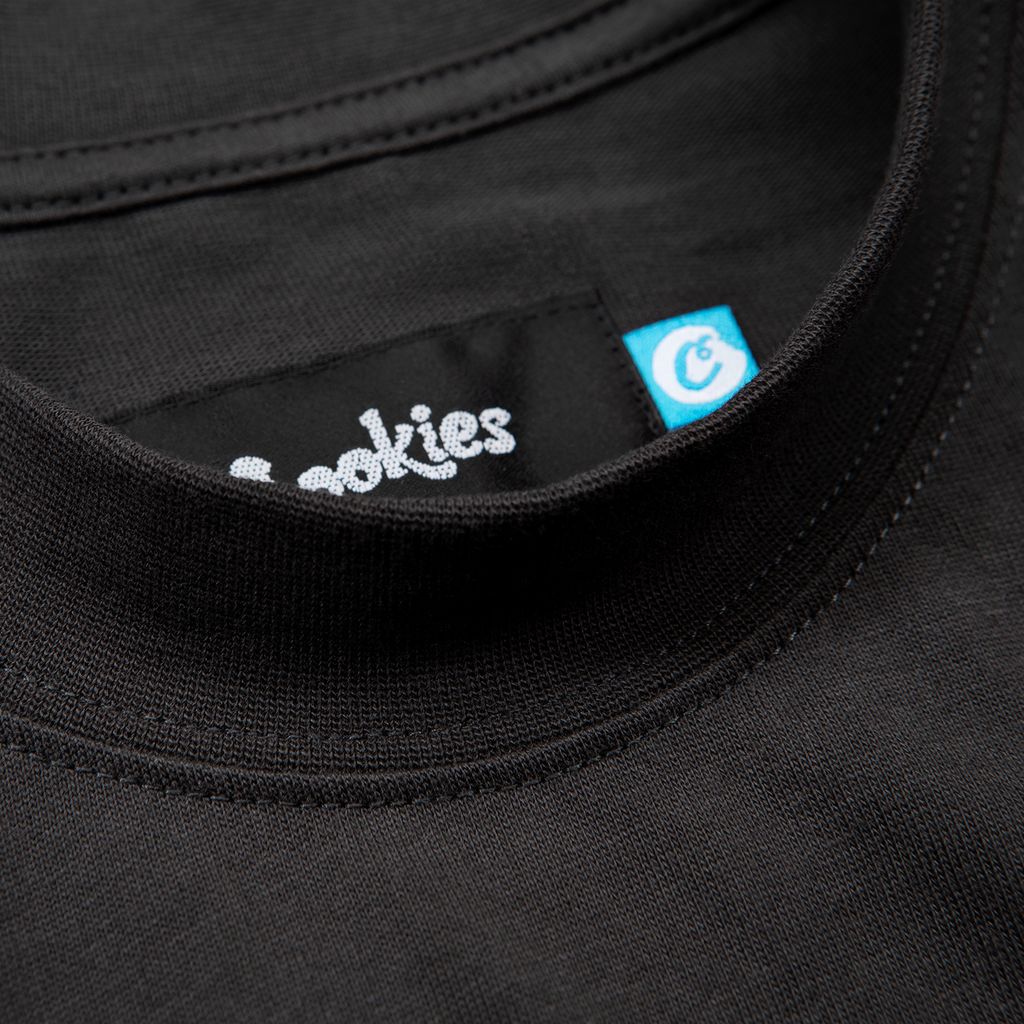 Core Knit With Dropped Shoulder